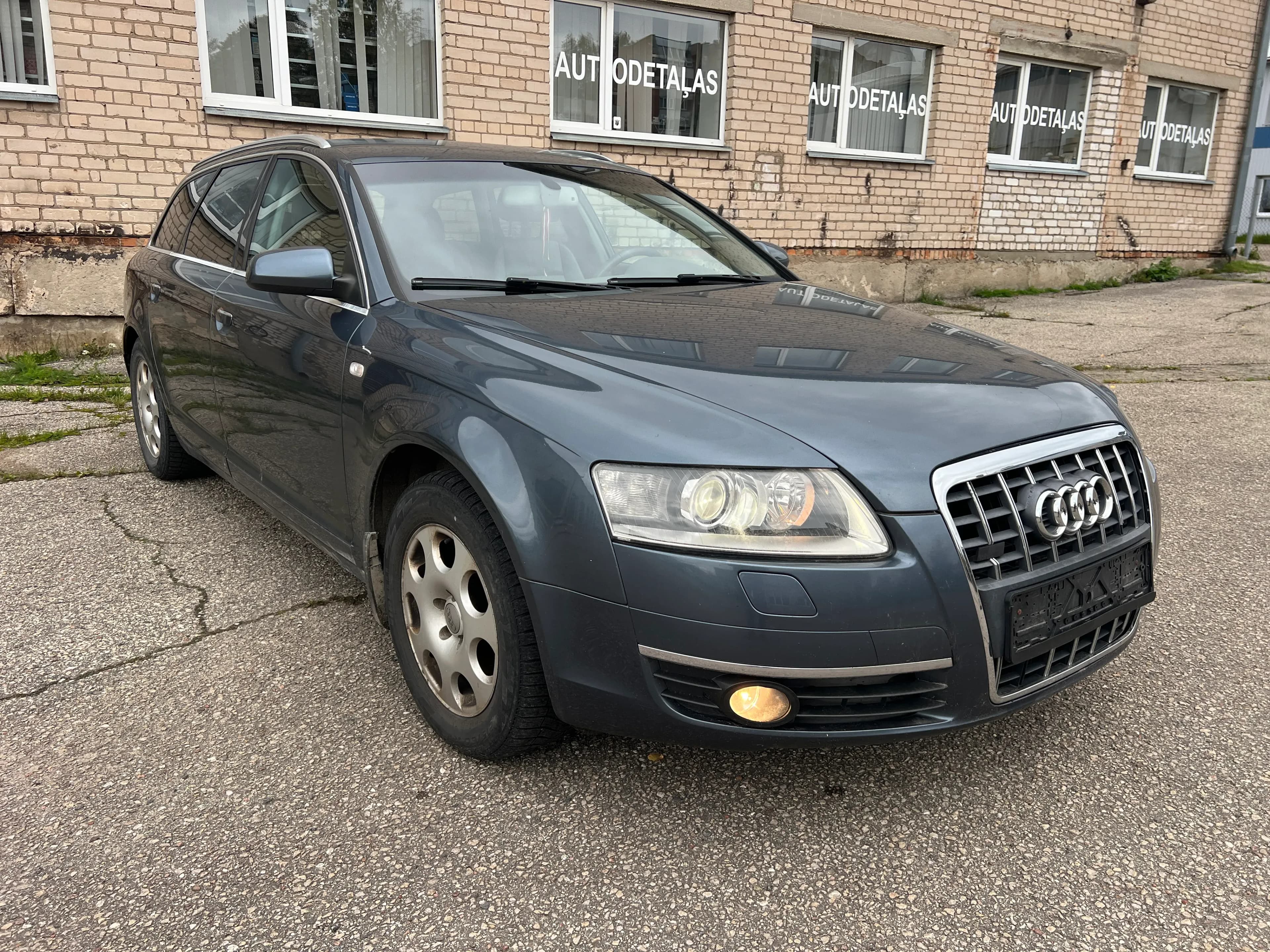 Foto izjauktais auto 4