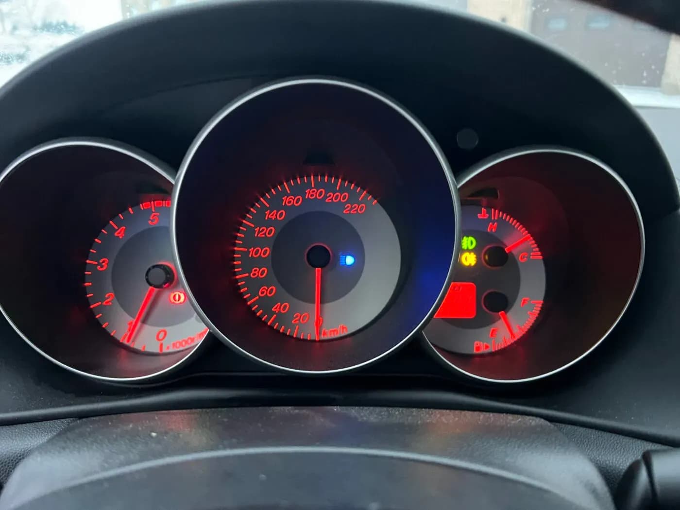 Foto izjauktais auto 1