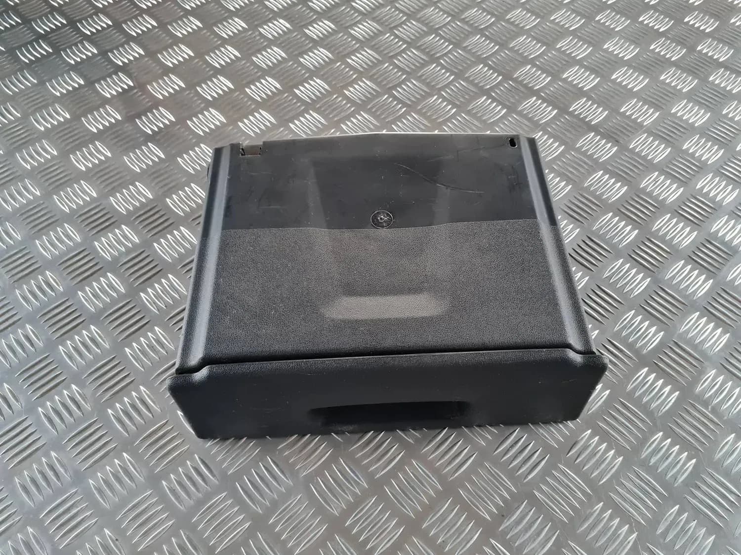 Mantu glabāšanas nodalījums gridā RENAULT SCENIC III 2011 - foto 3