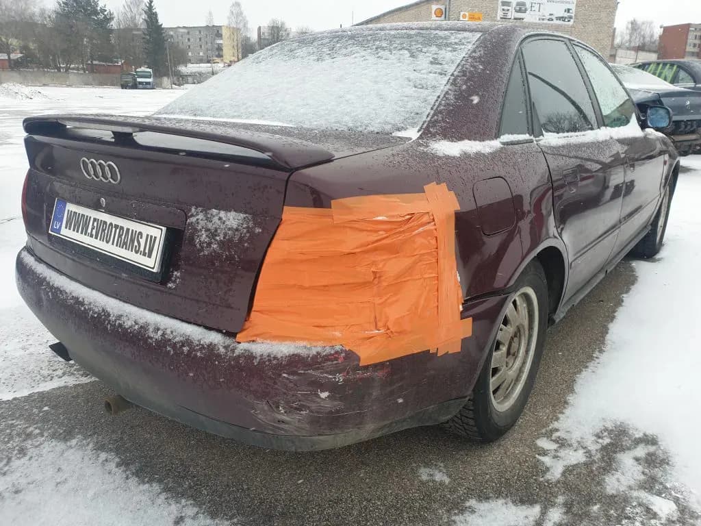 Foto izjauktais auto 4