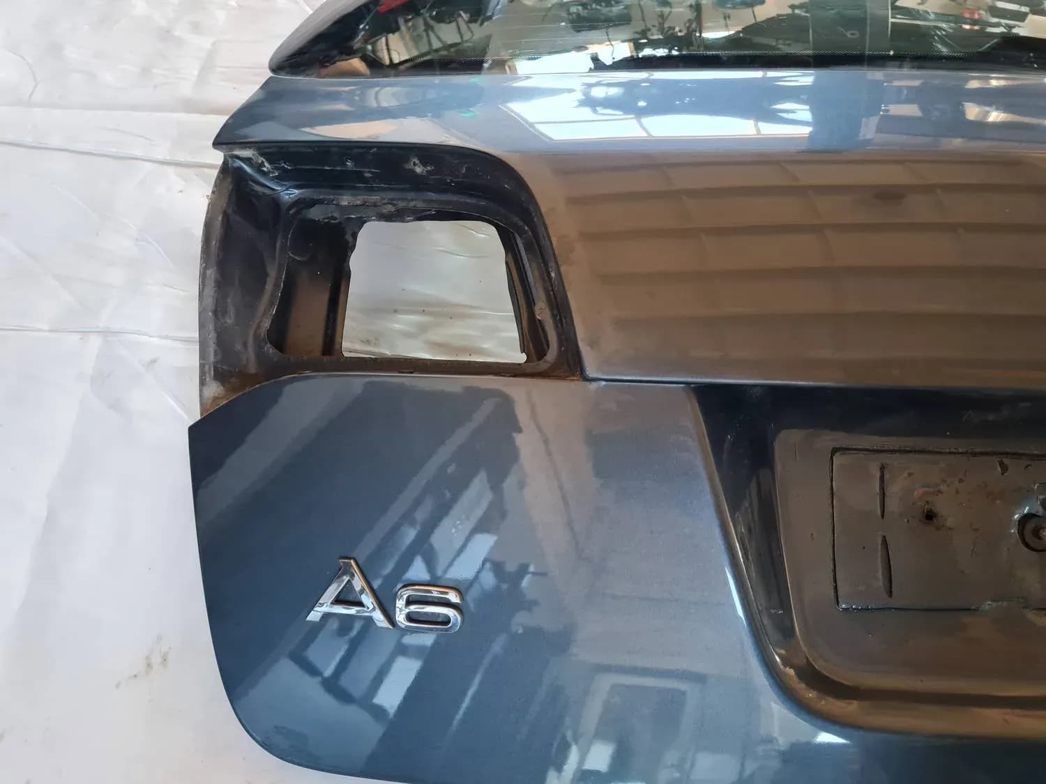 Bagāžnieka vāks AUDI A6 2008 - foto 8