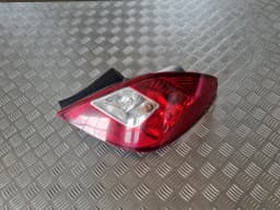 Aizmugurējais labais lukturis OPEL CORSA 2011