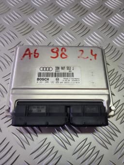Dzinēja vadības bloks AUDI A6 1998