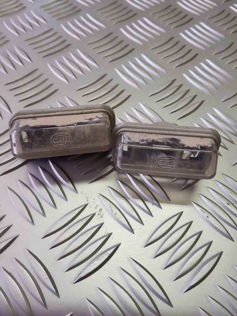 Numura zīmes apgaismojums priekš TOYOTA AVENSIS 2008 2 Numura zīmes apgaismojums priekš TOYOTA AVENSIS 2008