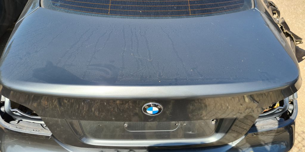 Bagāžnieka vāks priekš BMW 520D E60 2006 ENG. 1 Bagāžnieka vāks priekš BMW 520D E60 2006 ENG.