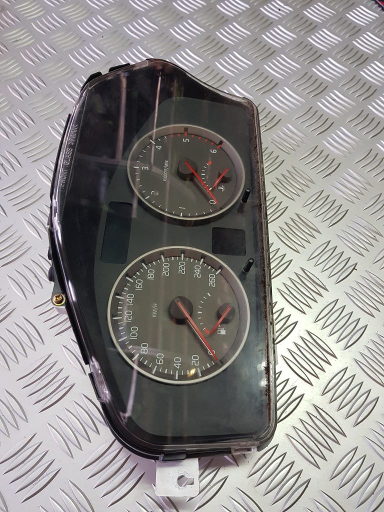 Spidometrs priekš VOLVO S40 2004 Grey 1 Spidometrs priekš VOLVO S40 2004 Grey