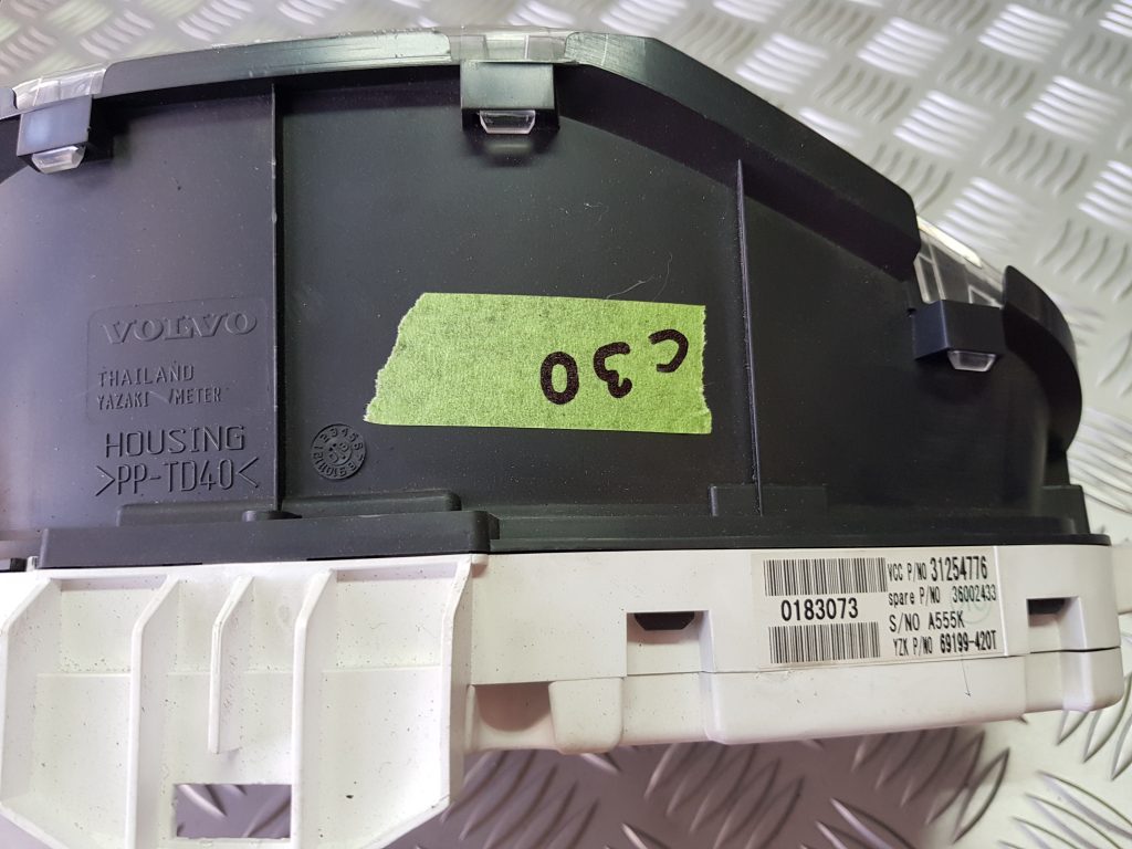 Spidometrs priekš VOLVO C30 2008 BLACK 2 Spidometrs priekš VOLVO C30 2008 BLACK