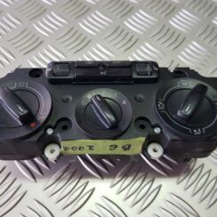 Klimata kontroles bloks priekš VW PASSAT 2007 UNIVERSAL SILVER