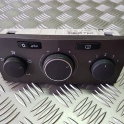 Klimata kontroles bloks priekš OPEL ASTRA H 2005 GREEN