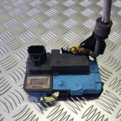 Priekšējo labo durvju slēdzene priekš VOLVO XC70 2004