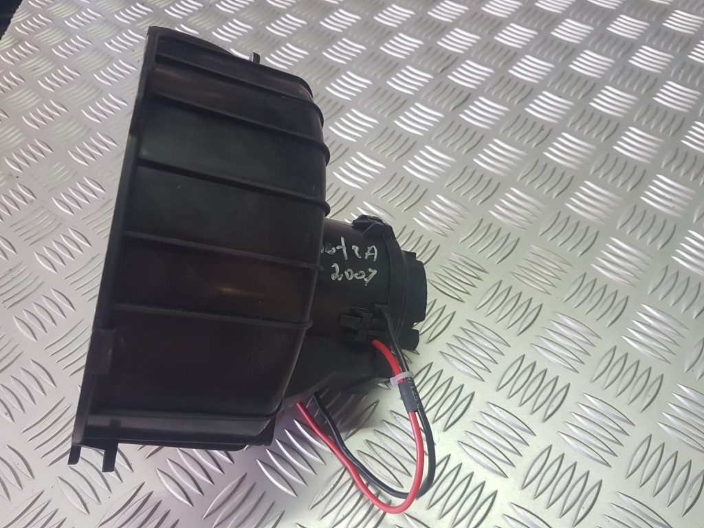 Salona ventilators priekš OPEL ASTRA H STATION WAGON 2007 2 Salona ventilators priekš OPEL ASTRA H STATION WAGON 2007