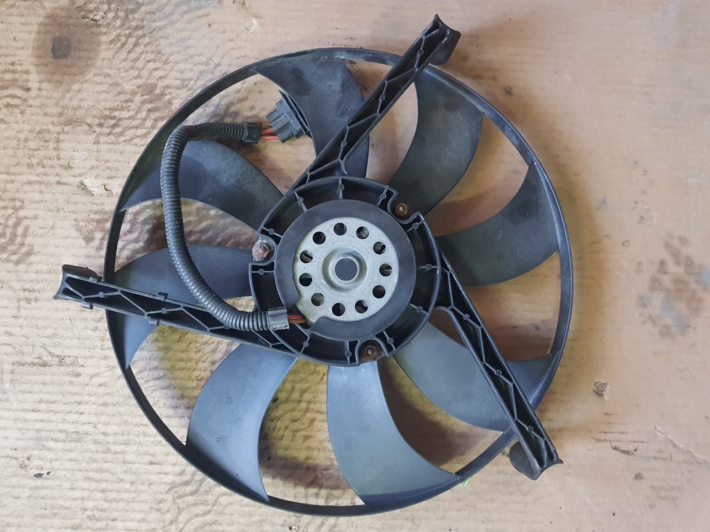 Dzesēšanas radiatora ventilators priekš VW POLO 2005 2 Dzesēšanas radiatora ventilators priekš VW POLO 2005