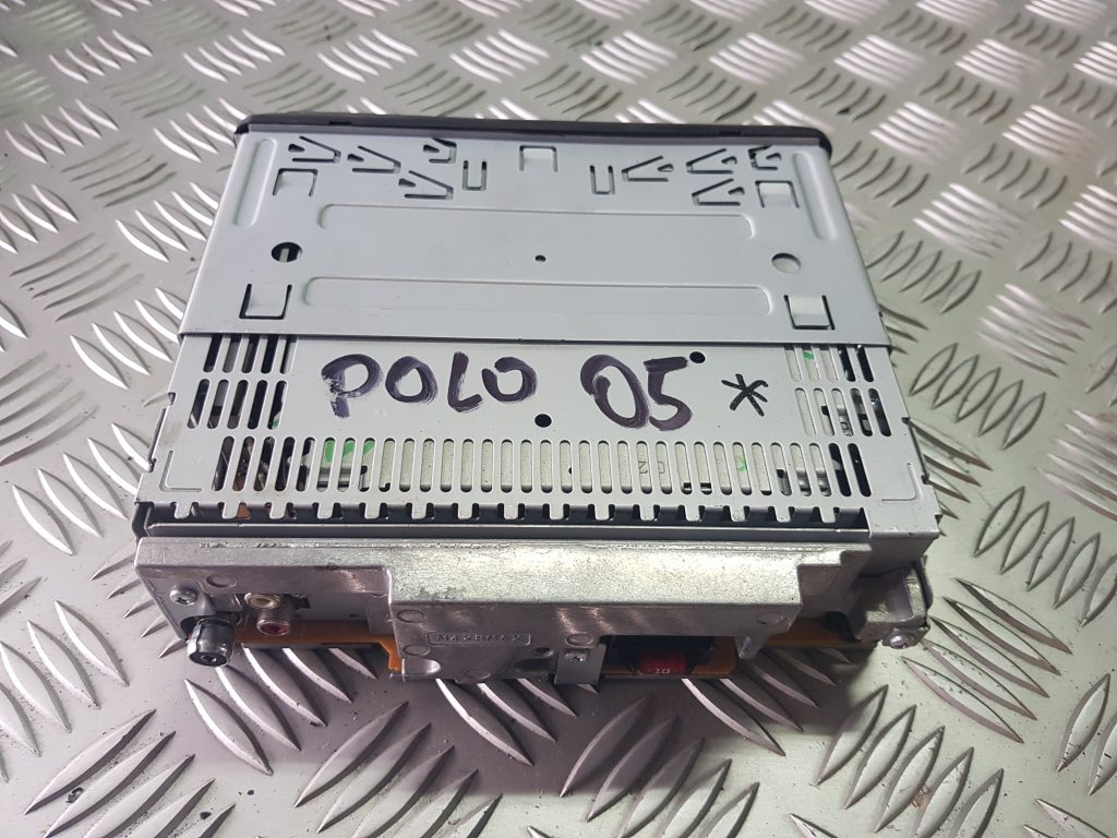 CD/DVD/Navigācijas bloks priekš VW POLO 2005 2 CD/DVD/Navigācijas bloks priekš VW POLO 2005