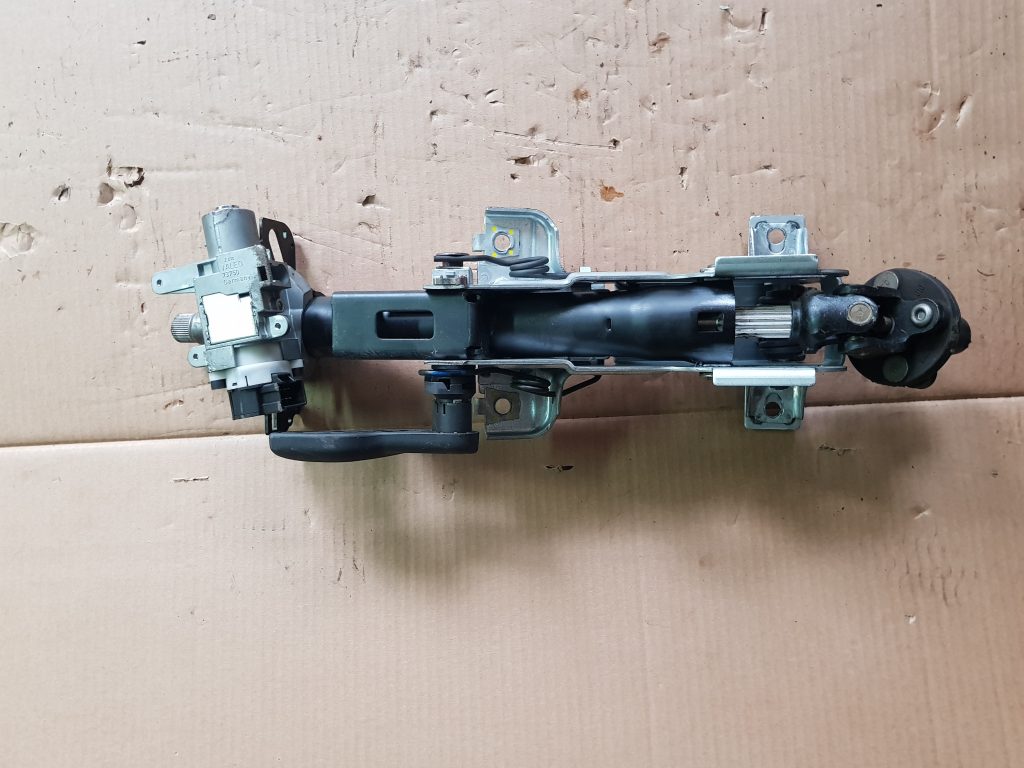 Stūres statne priekš VOLVO XC70 2004 1 Stūres statne priekš VOLVO XC70 2004