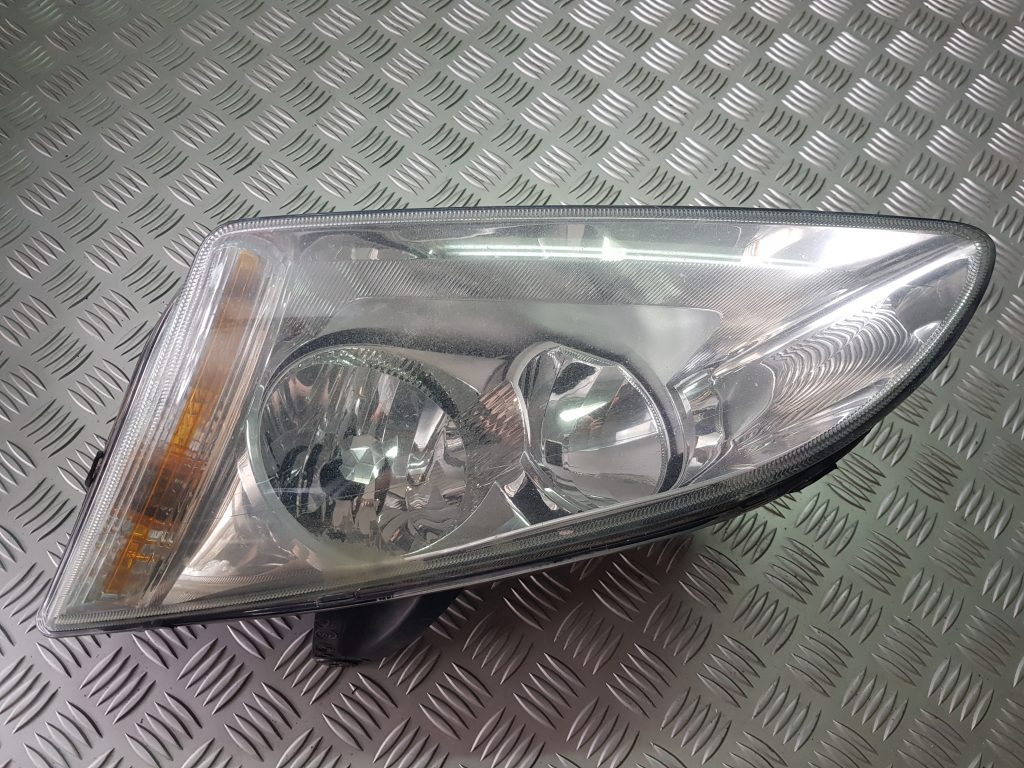 Priekšējais kreisais lukturis priekš FORD FOCUS 2006 1 Priekšējais kreisais lukturis priekš FORD FOCUS 2006