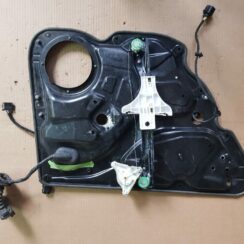 Stikla pacelšanas mehānisma panele priekš VW PASSAT B6 2008 ANGL.