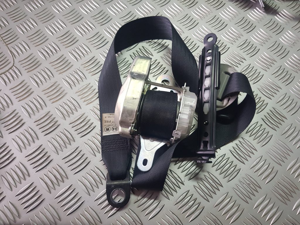 Priekšējā labā drošības josta priekš TOYOTA COROLLA VERSO 2008 1 Priekšējā labā drošības josta priekš TOYOTA COROLLA VERSO 2008