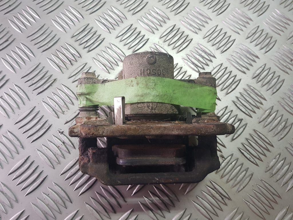 Aizmugurējais labais suports priekš TOYOTA AVENSIS 2008 3 Aizmugurējais labais suports priekš TOYOTA AVENSIS 2008