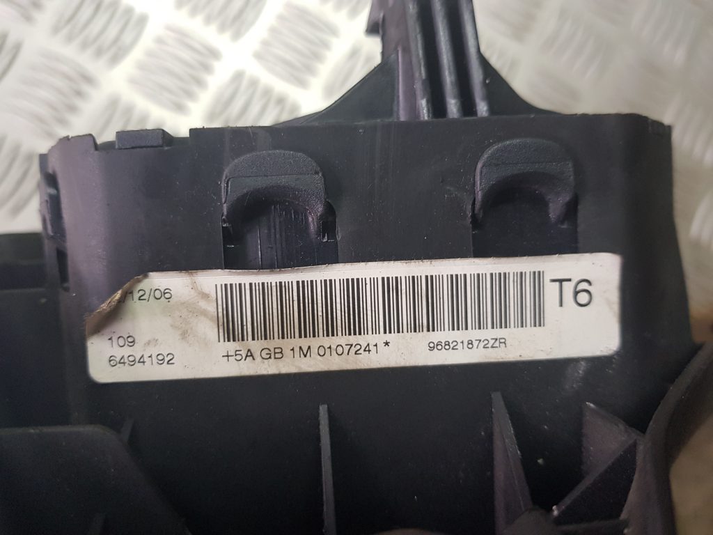 Stūres drošības spilvens priekš PEUGEOT 307 2007 2 Stūres drošības spilvens priekš PEUGEOT 307 2007