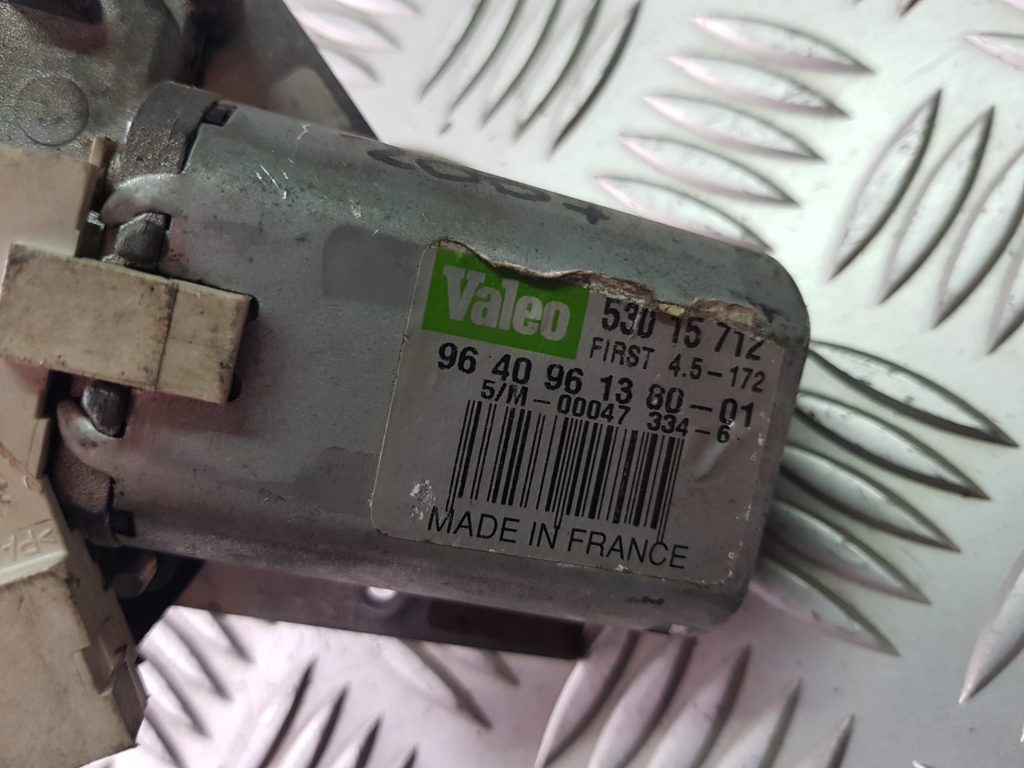 Aizmugurējā stikla tīrītāja motors priekš PEUGEOT 307 2007 3 Aizmugurējā stikla tīrītāja motors priekš PEUGEOT 307 2007