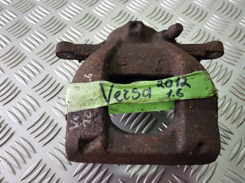 Priekšējais kreisais suports priekš TOYOTA VERSO 2012 1 Priekšējais kreisais suports priekš TOYOTA VERSO 2012