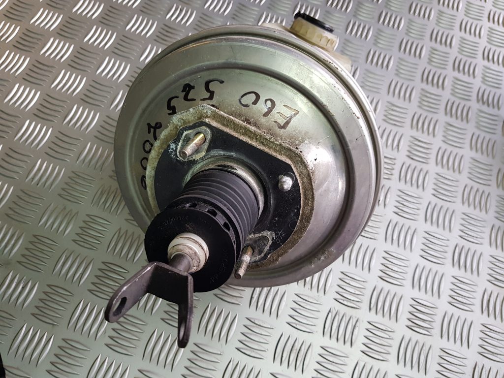 Vakuuma bremžu pastiprinātājs priekš BMW 525 E60 2006 BLACK 1 Vakuuma bremžu pastiprinātājs priekš BMW 525 E60 2006 BLACK