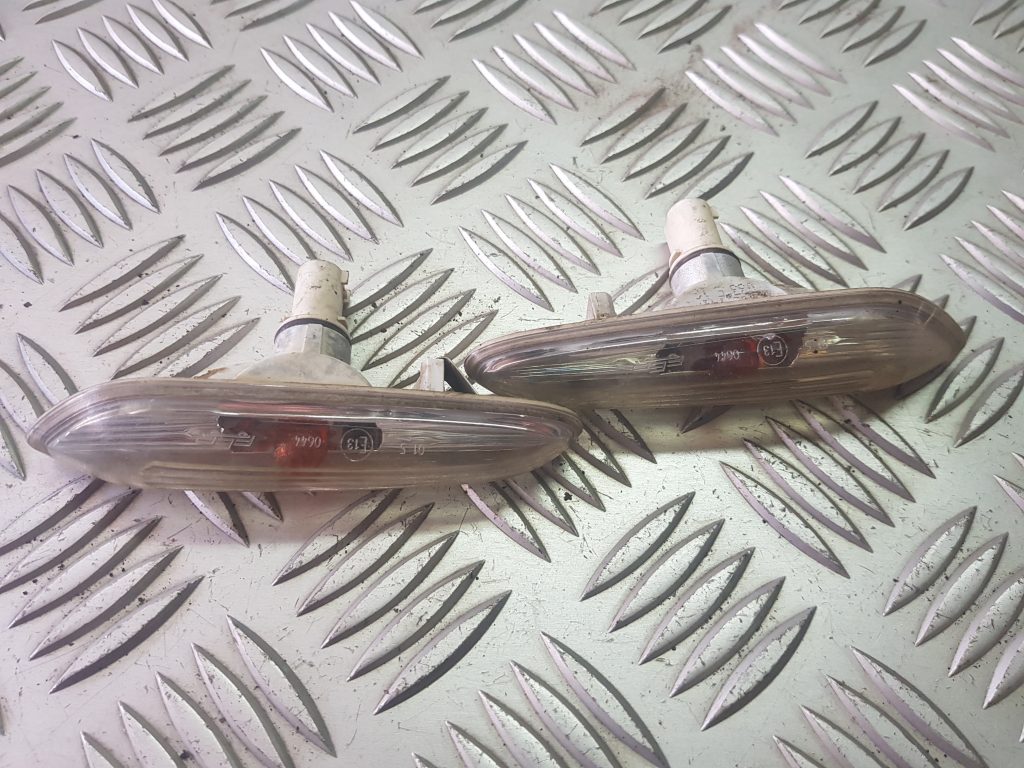 Pagrieziena signala lukturis priekš BMW 525 E60 2006 BLACK 1 Pagrieziena signala lukturis priekš BMW 525 E60 2006 BLACK