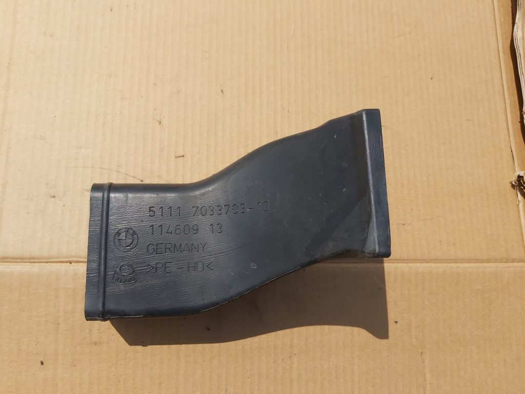 Salona gaisa vads priekš BMW 525 E60 2006 BLACK 1 Salona gaisa vads priekš BMW 525 E60 2006 BLACK