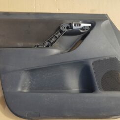 Priekšējo kreiso durvju apdare priekš TOYOTA VERSO 2012