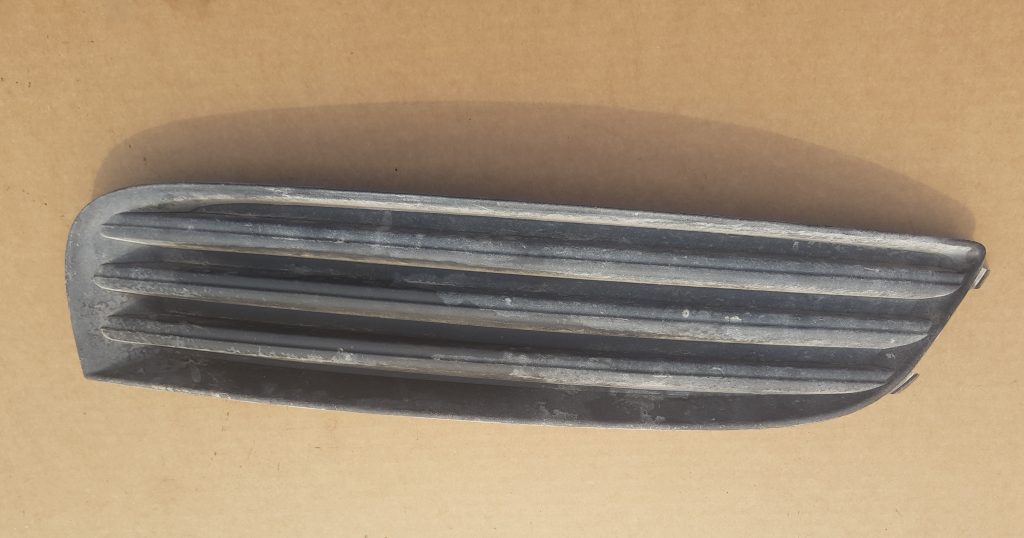 Miglas luktura reste, pa labi priekš OPEL INSIGNIA SPORTS TOURER 2010 1 Miglas luktura reste, pa labi priekš OPEL INSIGNIA SPORTS TOURER 2010