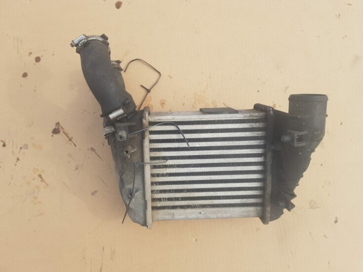 Auto detaļa priekš AUDI A4 2005