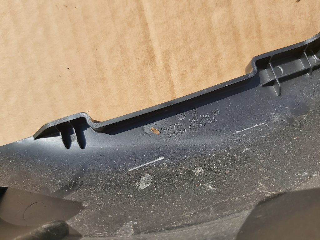 Bagāžnieka nodalījuma plastmasa priekš AUDI A7 2011 SPORTBACK 2 Bagāžnieka nodalījuma plastmasa priekš AUDI A7 2011 SPORTBACK