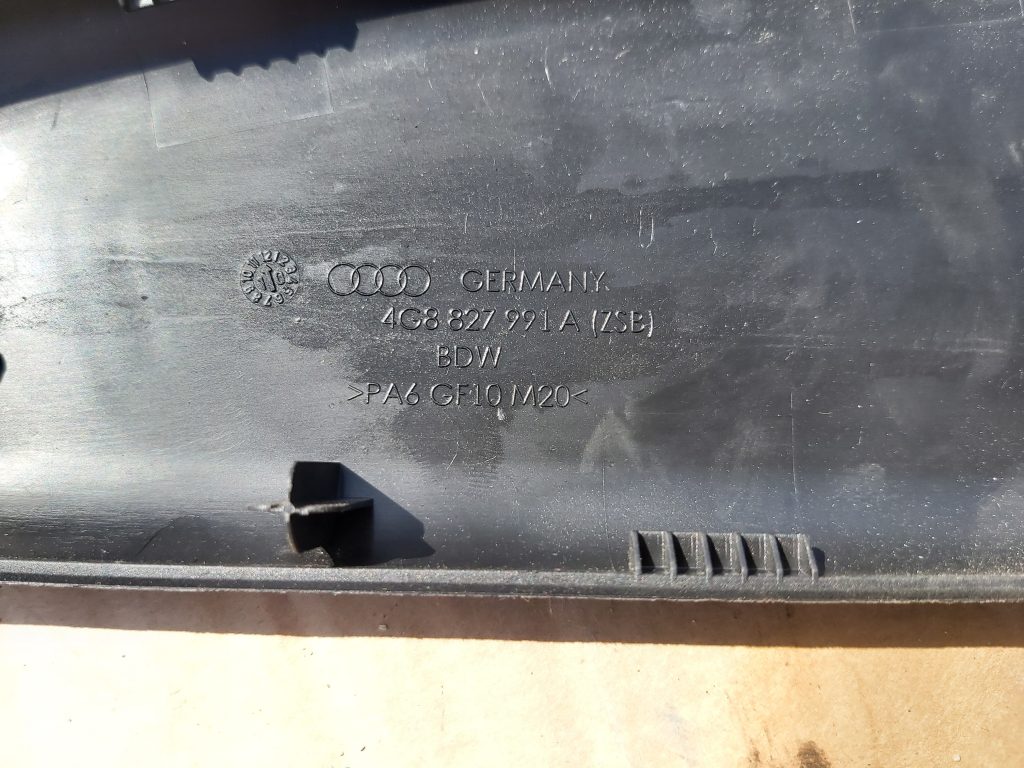 Bagažnieka eņģes uzlika priekš AUDI A7 2011 SPORTBACK 2 Bagažnieka eņģes uzlika priekš AUDI A7 2011 SPORTBACK