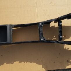 Centrālās konsoles apdares lielākā daļa priekš VW GOLF 2014