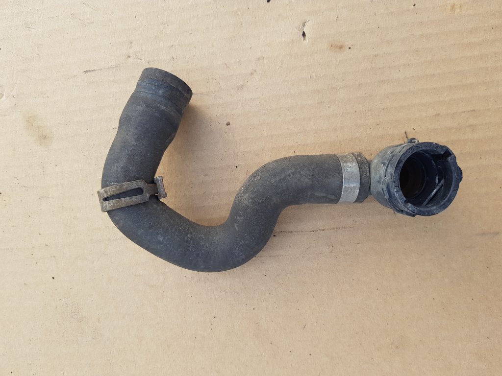 Dzesēšanas caurule priekš VW GOLF 2014 1 Dzesēšanas caurule priekš VW GOLF 2014