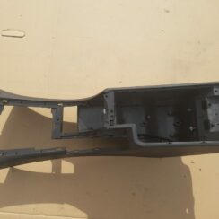 Centrālās konsoles apdares lielākā daļa priekš PEUGEOT 407 2004