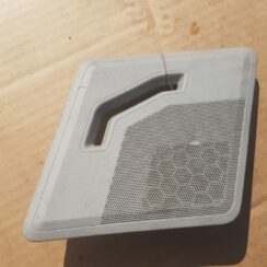 Salona statnes skaļruņa apdare priekš VOLVO XC90 2004