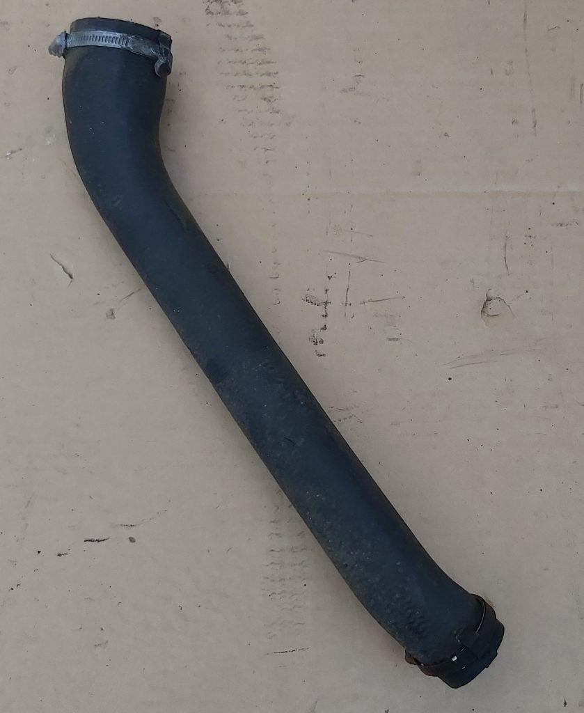 Interkulera caurule priekš VOLVO C30 2008 BLACK 1 Interkulera caurule priekš VOLVO C30 2008 BLACK