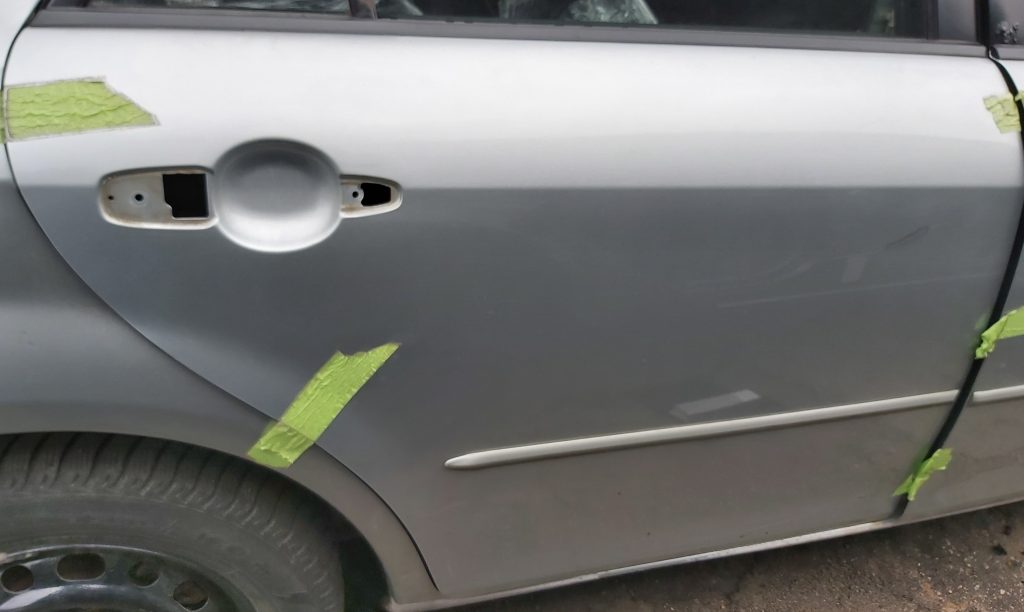 Aizmugurējās labās durvis priekš MAZDA 6 2006 1 Aizmugurējās labās durvis priekš MAZDA 6 2006