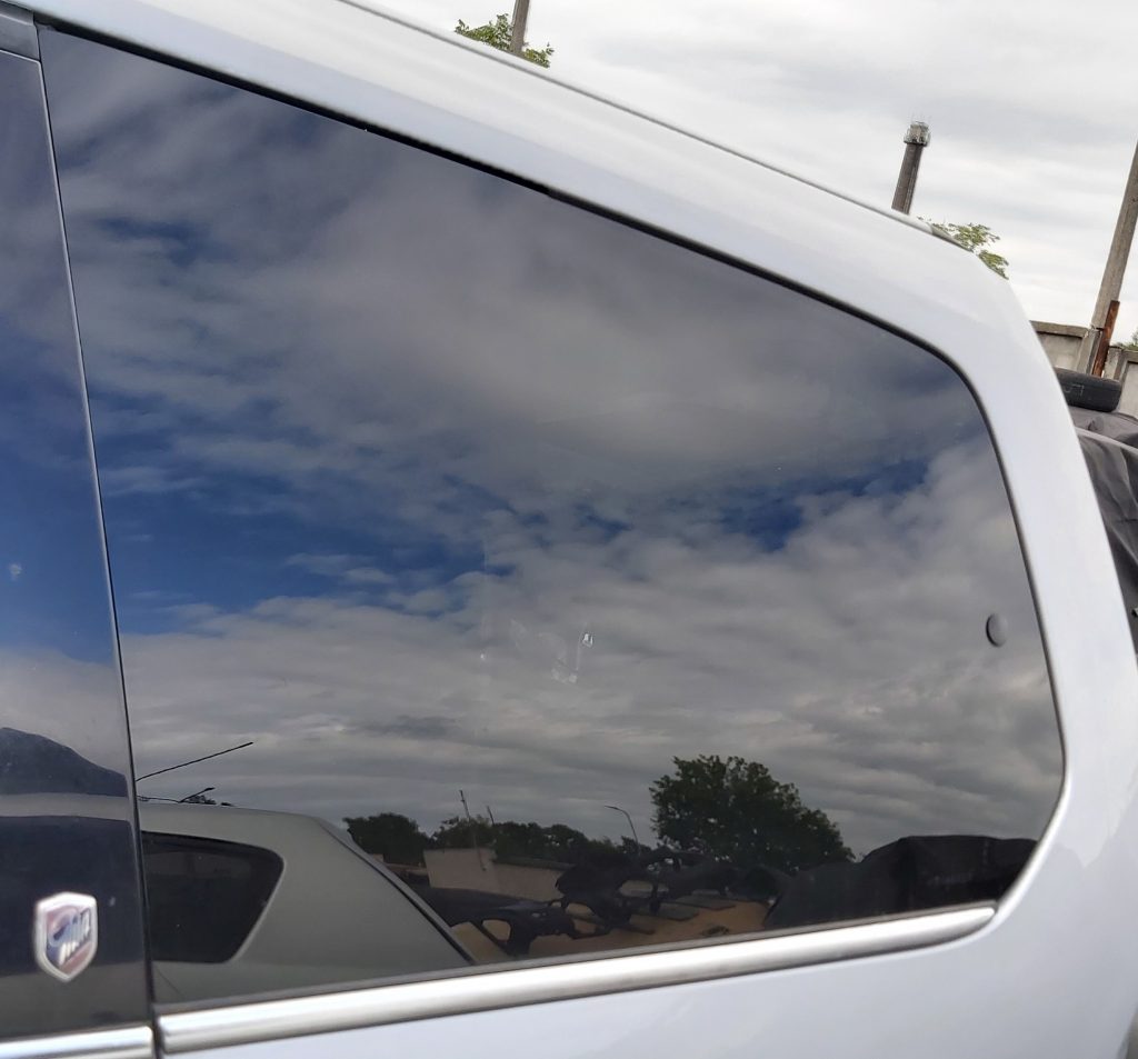 Aizmugurējais kreisais sānu stikls priekš FORD GALAXY 2007 1 Aizmugurējais kreisais sānu stikls priekš FORD GALAXY 2007