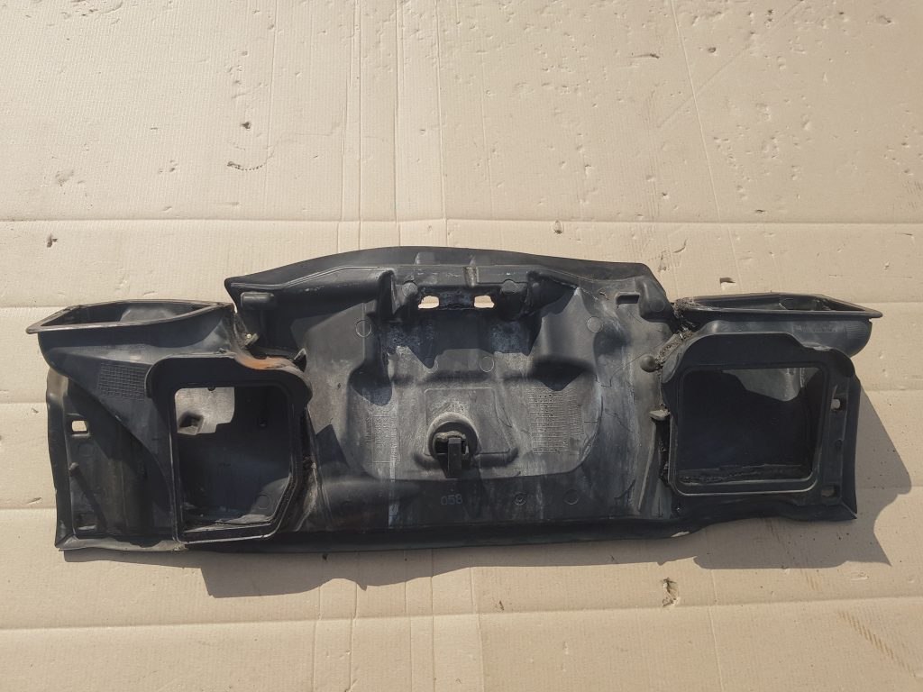 Gaisa vads priekš BMW 530D E61 2006 TOURING TITANSILVER 1 Gaisa vads priekš BMW 530D E61 2006 TOURING TITANSILVER