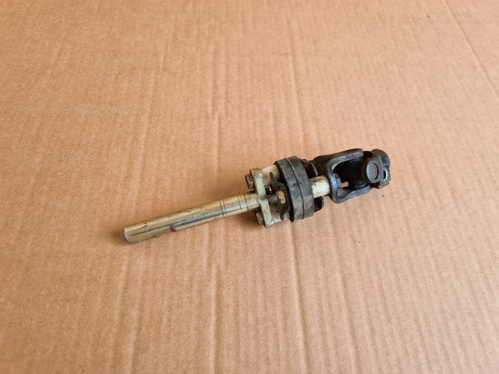 Stūres statnes kardāns priekš NISSAN X-TRAIL 2005 1 Stūres statnes kardāns priekš NISSAN X-TRAIL 2005