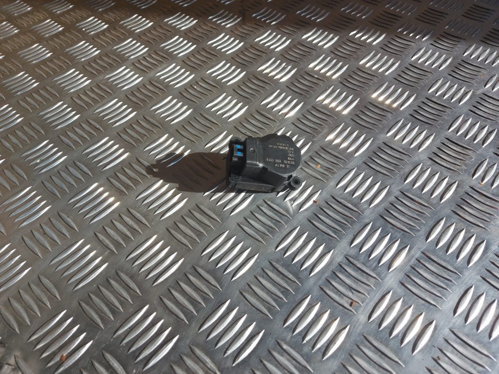 Apsildes sistēmas aktuators priekš PEUGEOT 407 2006 5 Apsildes sistēmas aktuators priekš PEUGEOT 407 2006