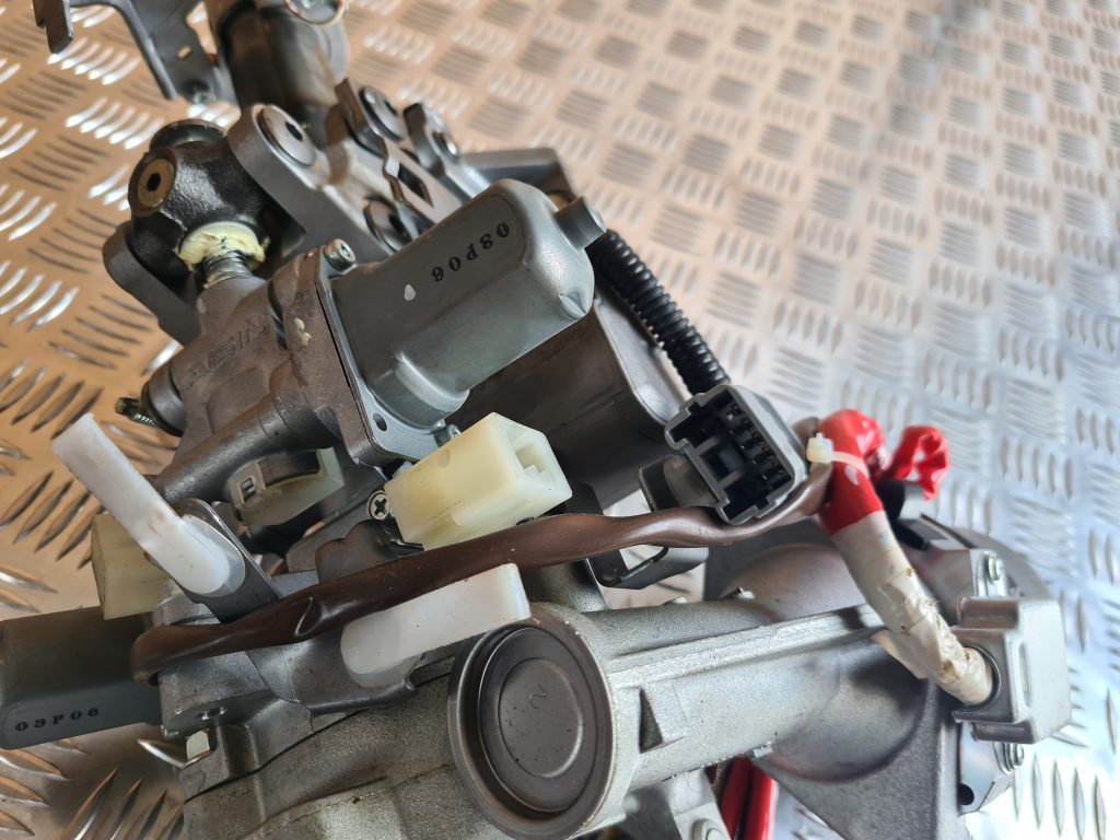 Stūres statne priekš TOYOTA AVENSIS 2012 6 Stūres statne priekš TOYOTA AVENSIS 2012