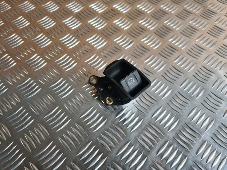 Stāvbremzes ieslēgšanas poga priekš TOYOTA AVENSIS 2012 1
