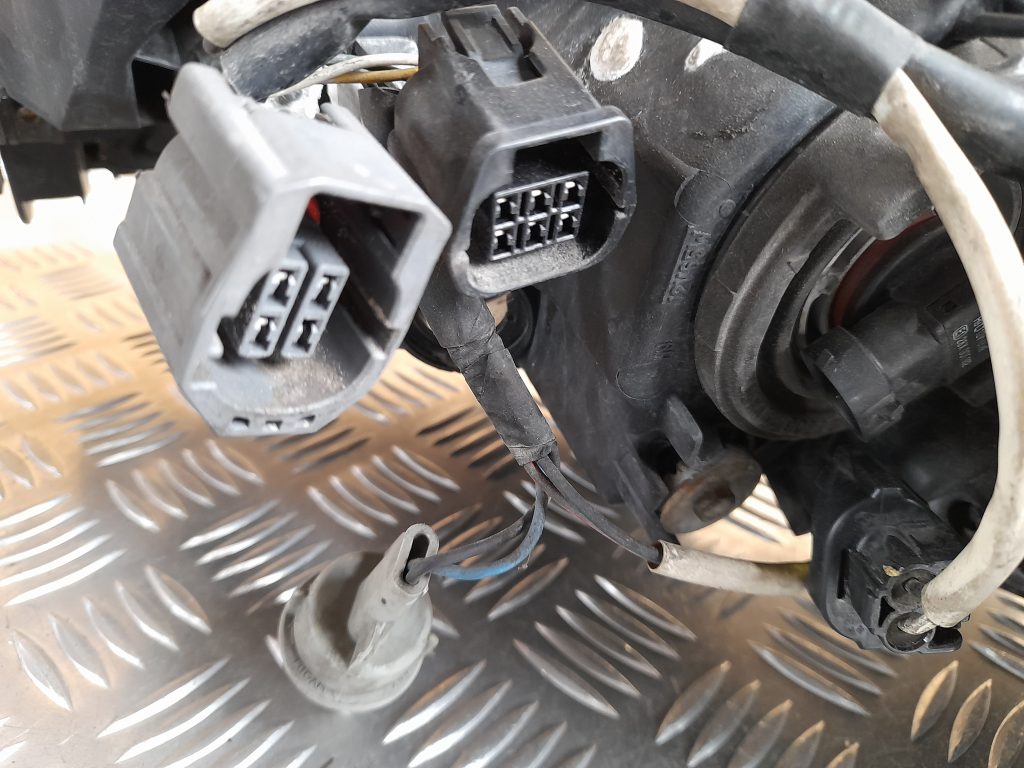 Priekšējais labais lukturis priekš MAZDA 6 2008 5 Priekšējais labais lukturis priekš MAZDA 6 2008