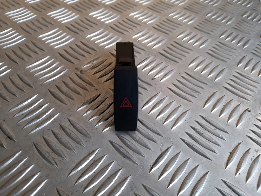 Trauksmes poga priekš MAZDA 6 2008 1 Trauksmes poga priekš MAZDA 6 2008