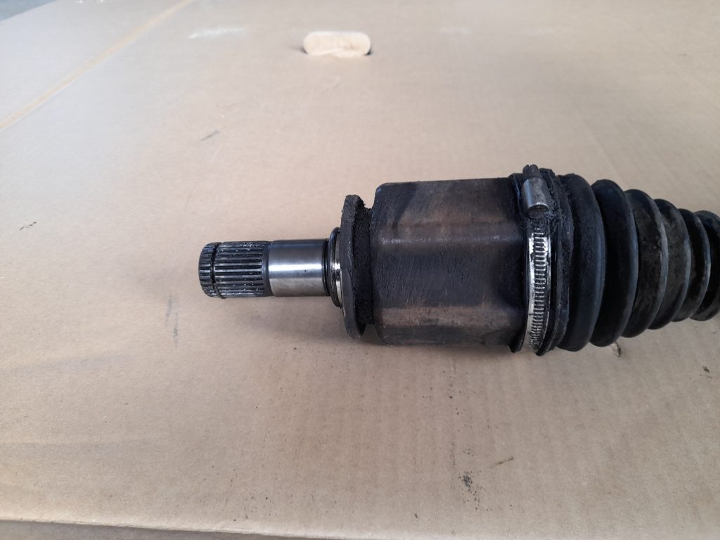 Pusass priekšēja labā priekš RANGE ROVER SPORT 2007 2 Pusass priekšēja labā priekš RANGE ROVER SPORT 2007