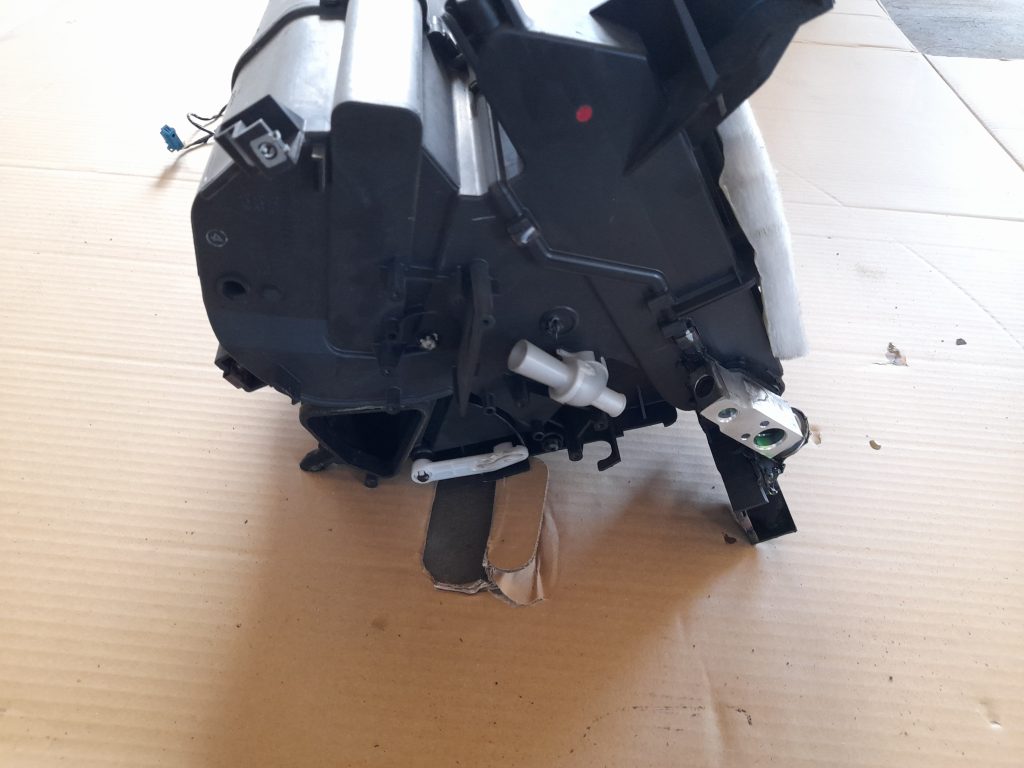 Salona sildītājs priekš RANGE ROVER SPORT 2007 6 Salona sildītājs priekš RANGE ROVER SPORT 2007