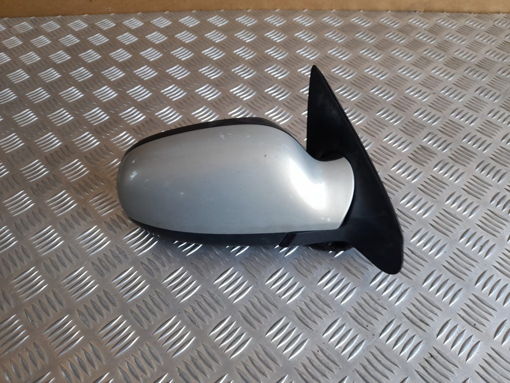 Ārējais spogulis, pa labi priekš VOLVO V70 2003 SILVER 3 Ārējais spogulis, pa labi priekš VOLVO V70 2003 SILVER